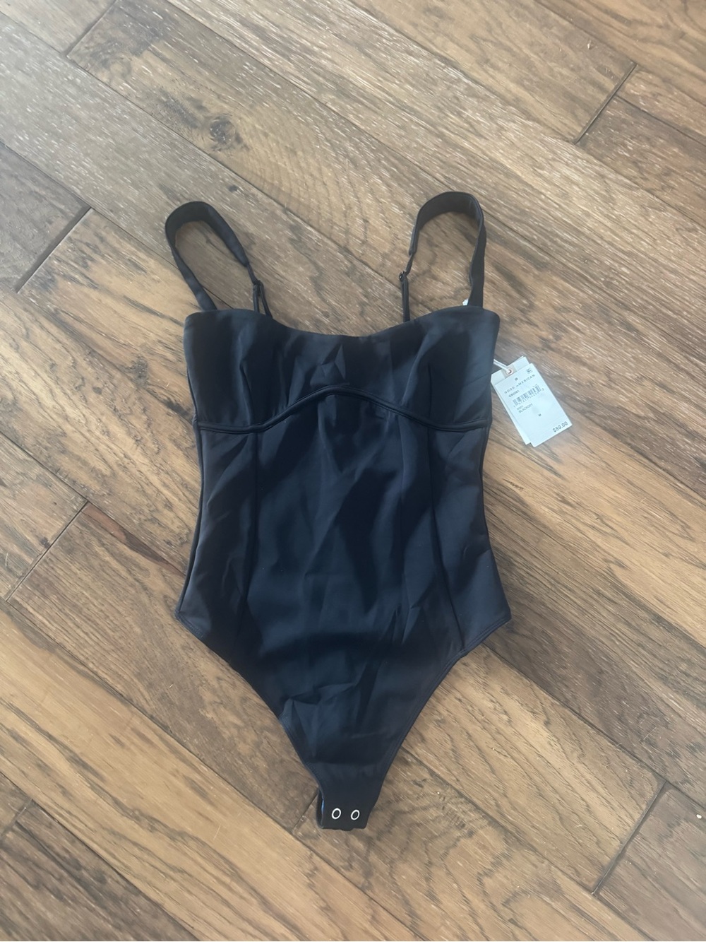 Good American Black Sweetheart Sculpting Bodysuit